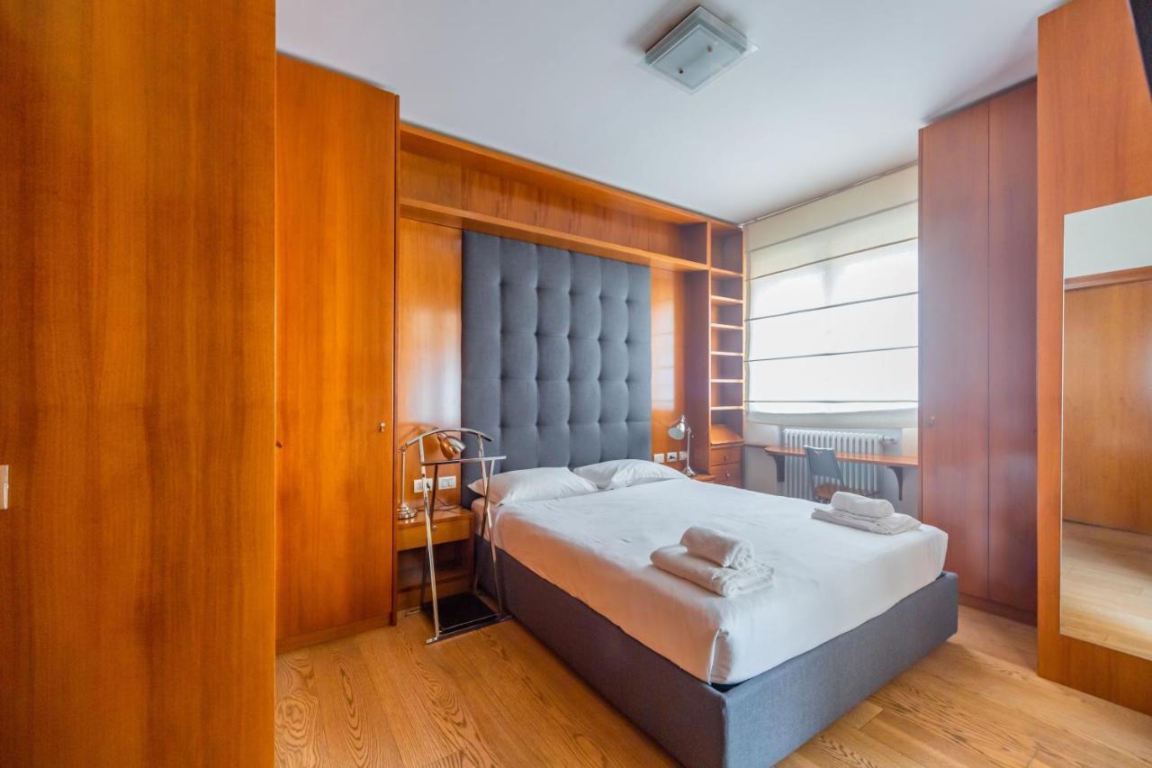 Cozy Apt - Corso Vercelli & Conciliazione M1 Milán Exteriér fotografie